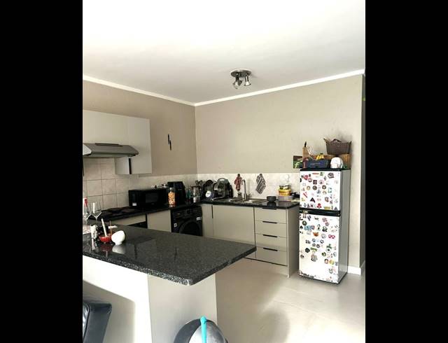1 BEDROOM PROPERTY TO RENT IN RANDBURG CENTRAL